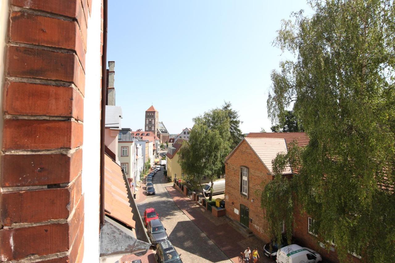Blue Doors Hostel Altstadt روستوك المظهر الخارجي الصورة