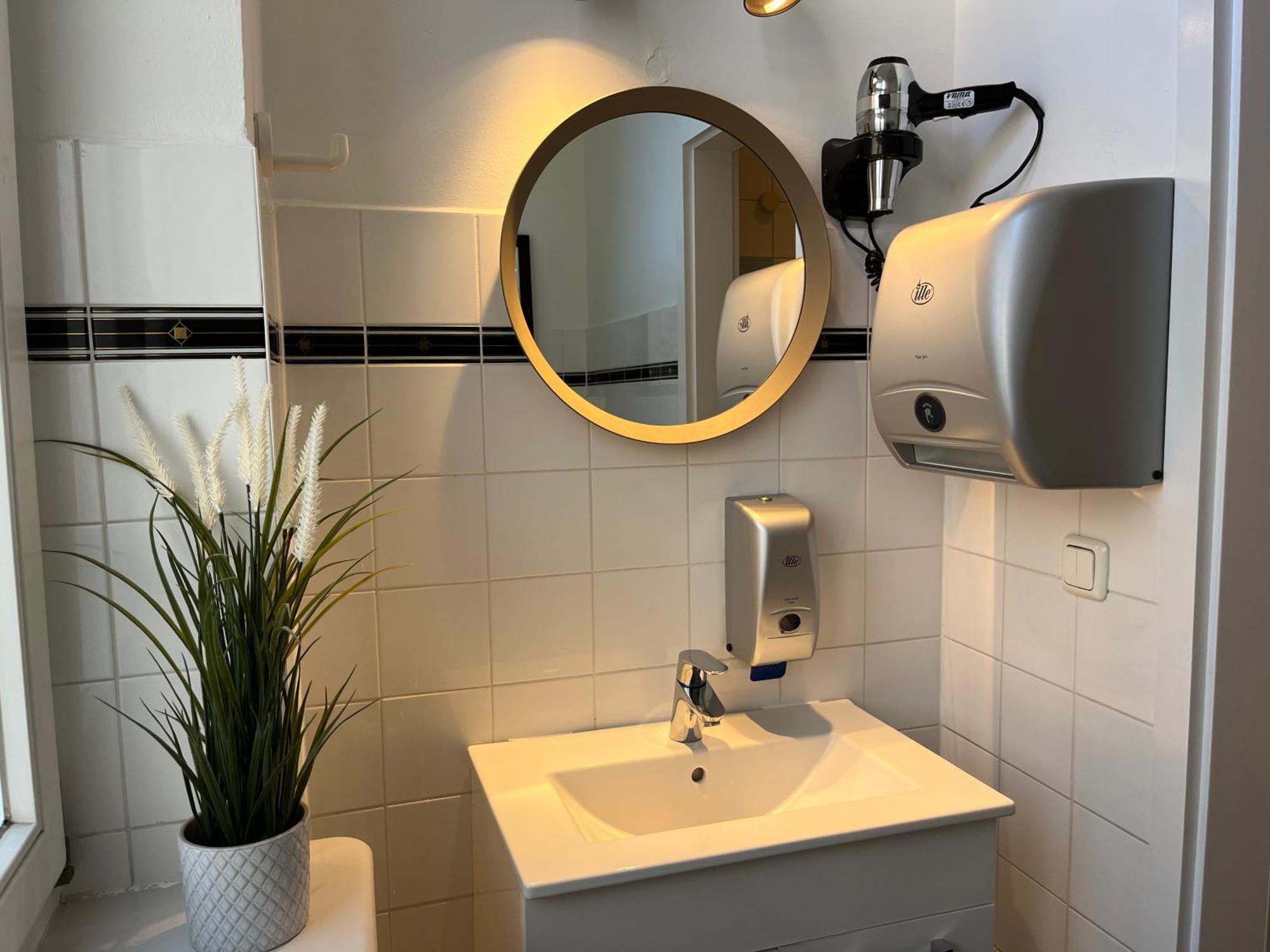 Blue Doors Hostel Altstadt روستوك المظهر الخارجي الصورة